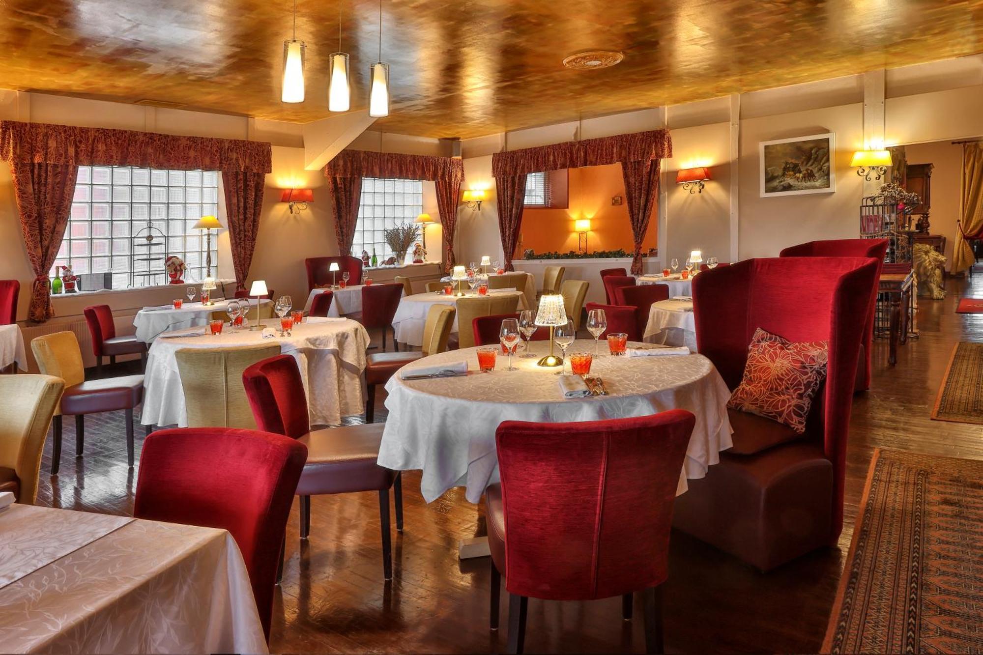 Logis Hotel-Restaurant Les Voyageurs La Coquille Luaran gambar