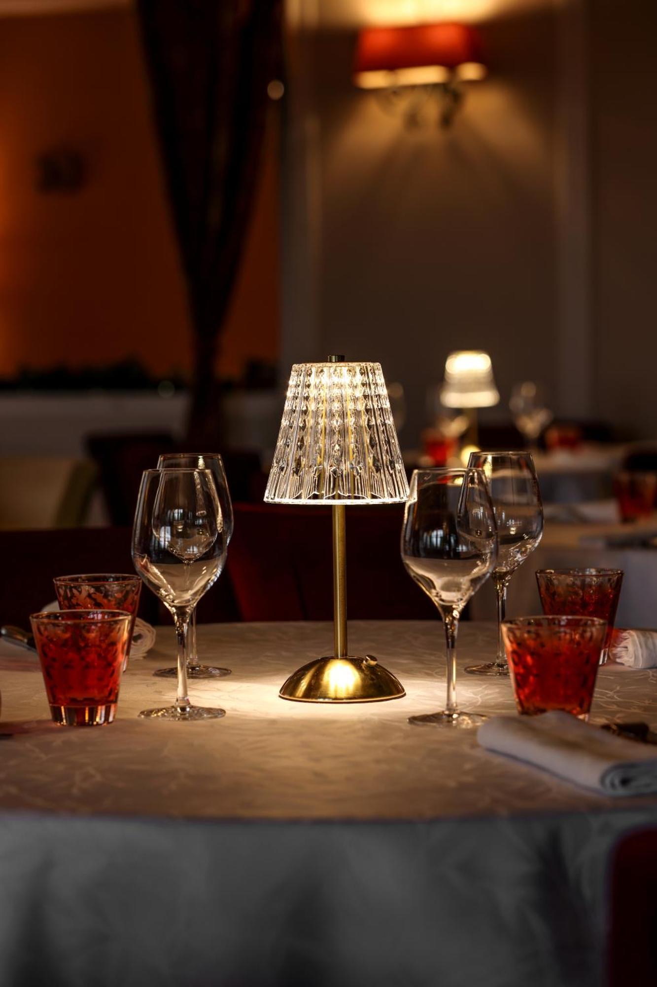 Logis Hotel-Restaurant Les Voyageurs La Coquille Luaran gambar