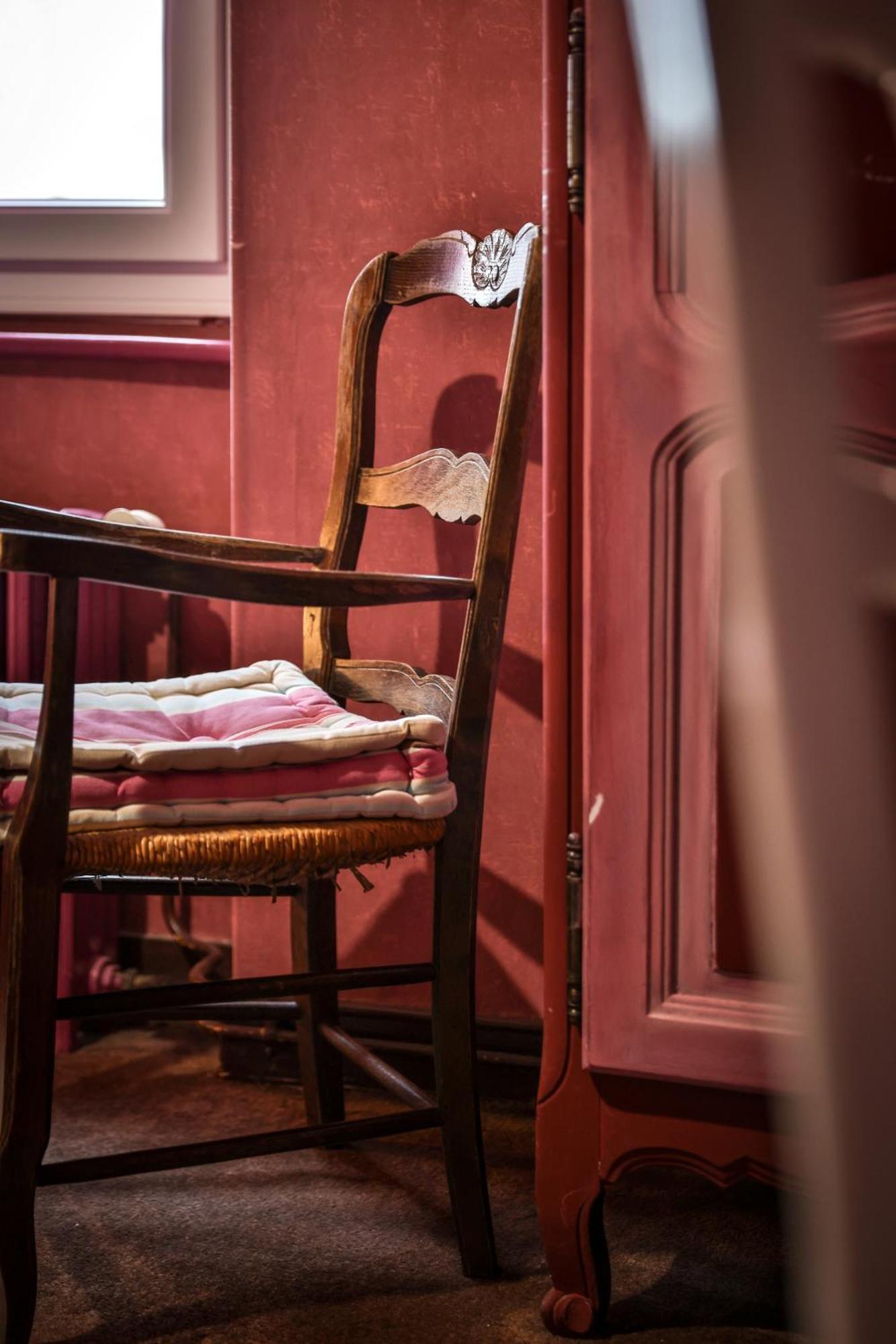 Logis Hotel-Restaurant Les Voyageurs La Coquille Luaran gambar