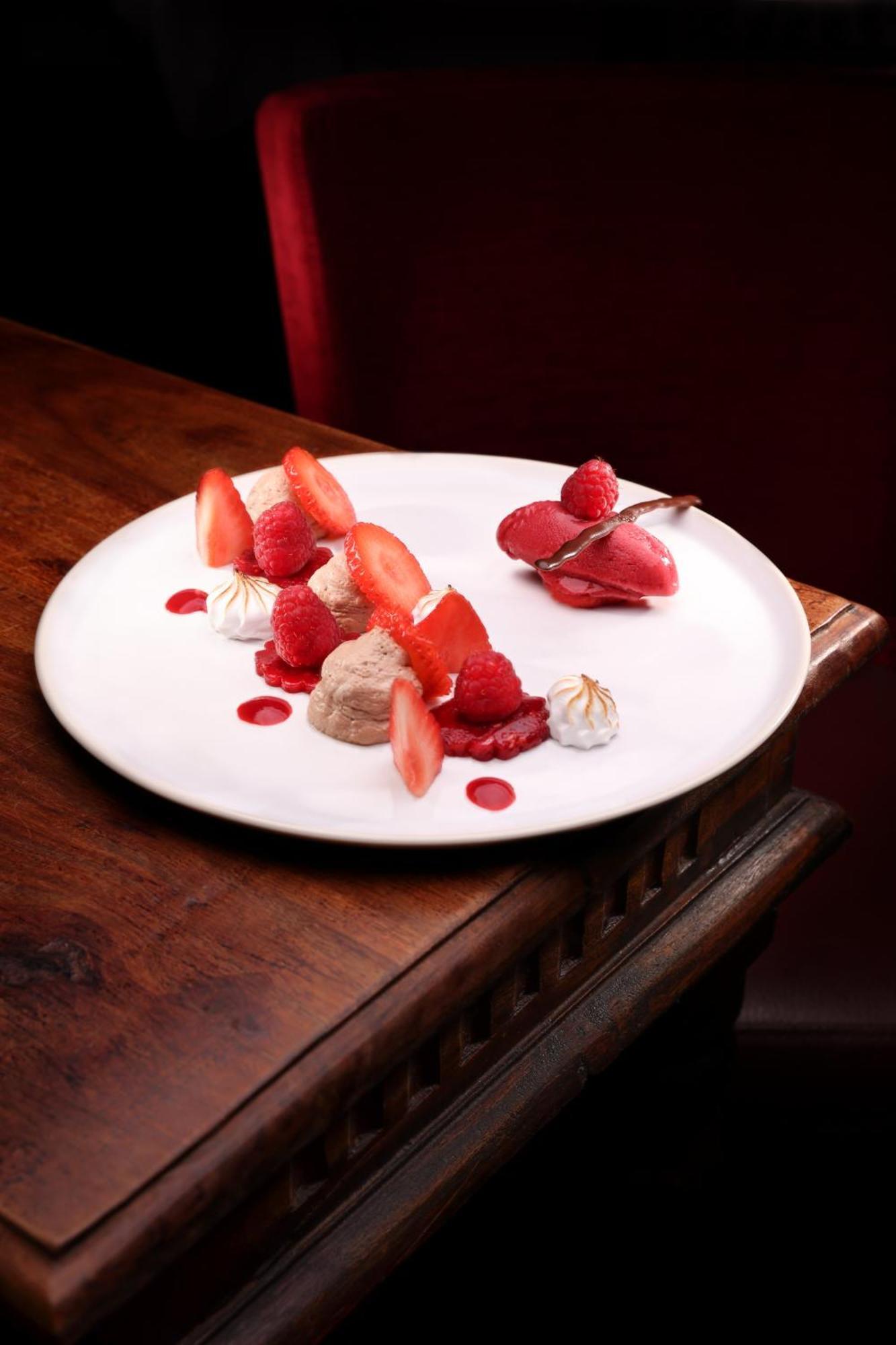 Logis Hotel-Restaurant Les Voyageurs La Coquille Luaran gambar